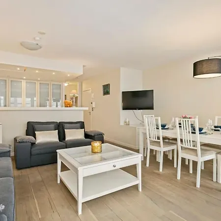 Huswell - Cozy Apartment With Sea-View 1 Min From Beach Knokke-Heist