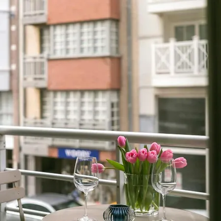 Huswell - Cozy Apartment With Sea-View 1 Min From Beach *