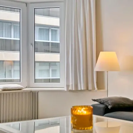 Huswell - Cozy Apartment With Sea-View 1 Min From Beach